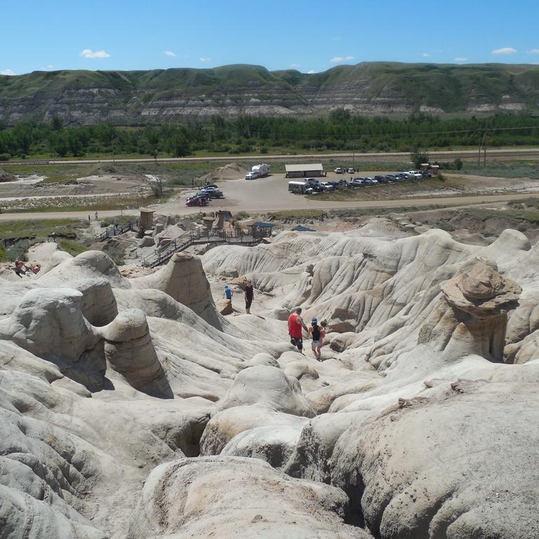 Dinosaur Trail Rv Resort & Cabins Drumheller Ngoại thất bức ảnh